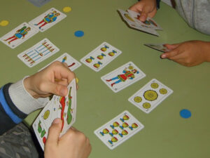 Los juegos con cartas en Primer Ciclo