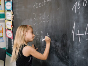 Enseñar y aprender a estudiar Matemática
